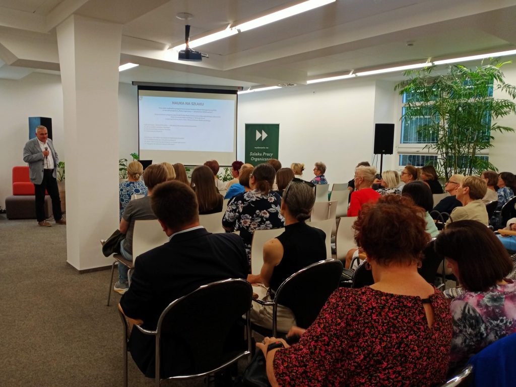 Professor Marek Figlerowicz announces a series of lectures titled "Science on the Trail", organized by the Institute of Bioorganic Chemistry PAS as part of the program "Organic Work – The Legacy of the People of Greater Poland".