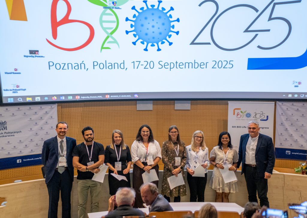 Photo of young scientists awarded for the best oral and poster presentations